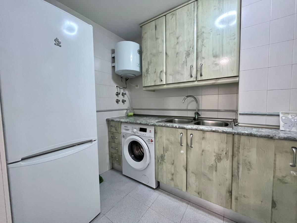 Apartamento Playa Velilla Park II 阿尔姆尼卡 外观 照片