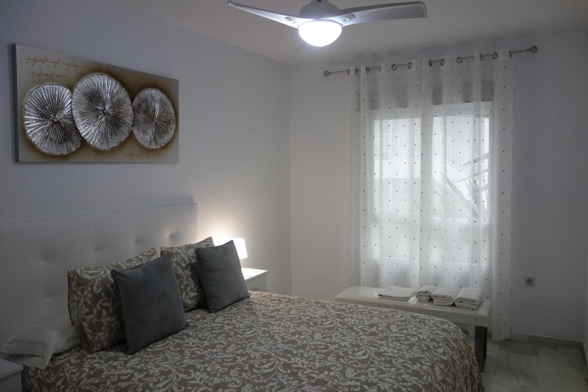 Apartamento Playa Velilla Park II 阿尔姆尼卡 外观 照片