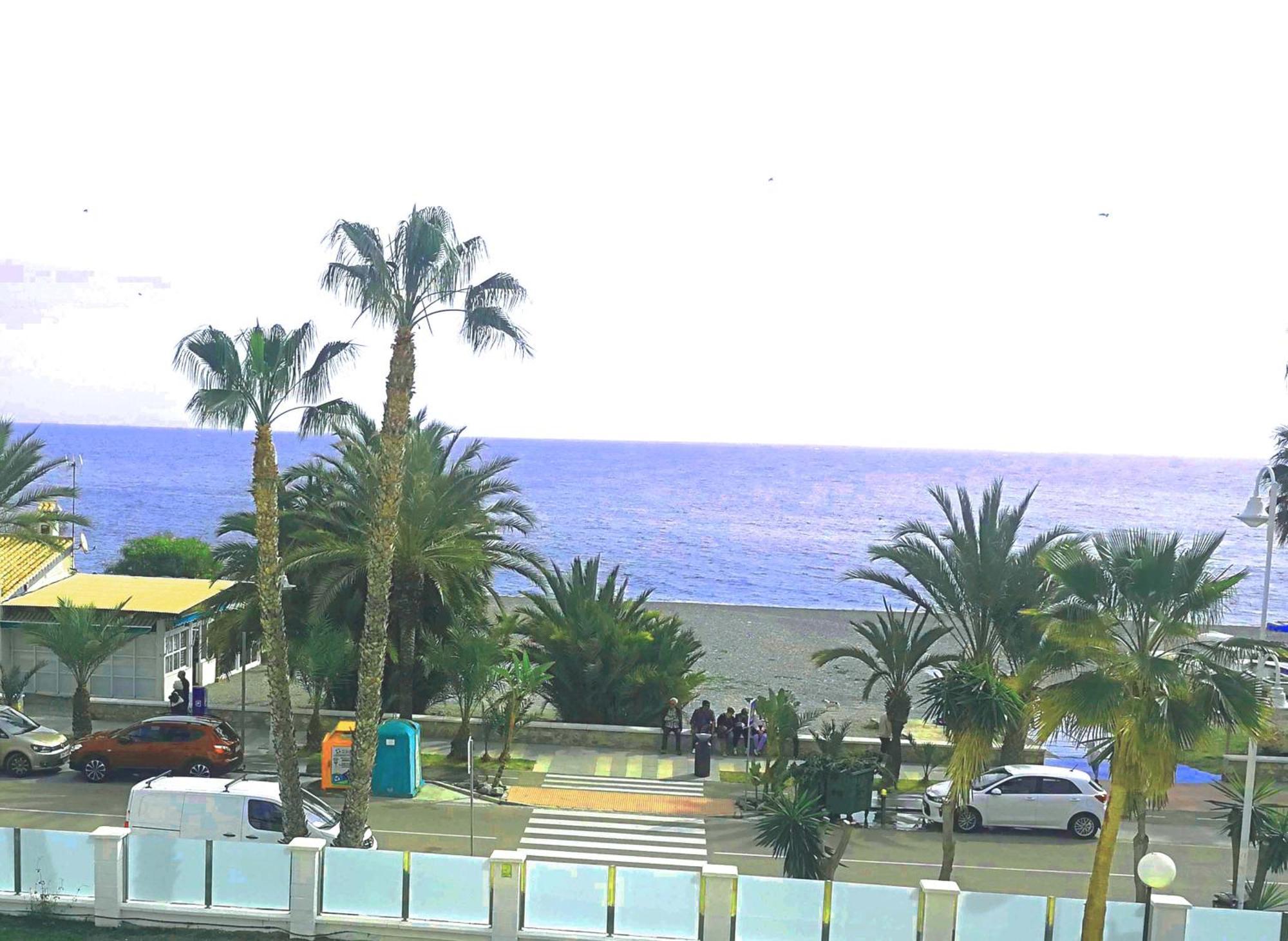 Apartamento Playa Velilla Park II 阿尔姆尼卡 外观 照片