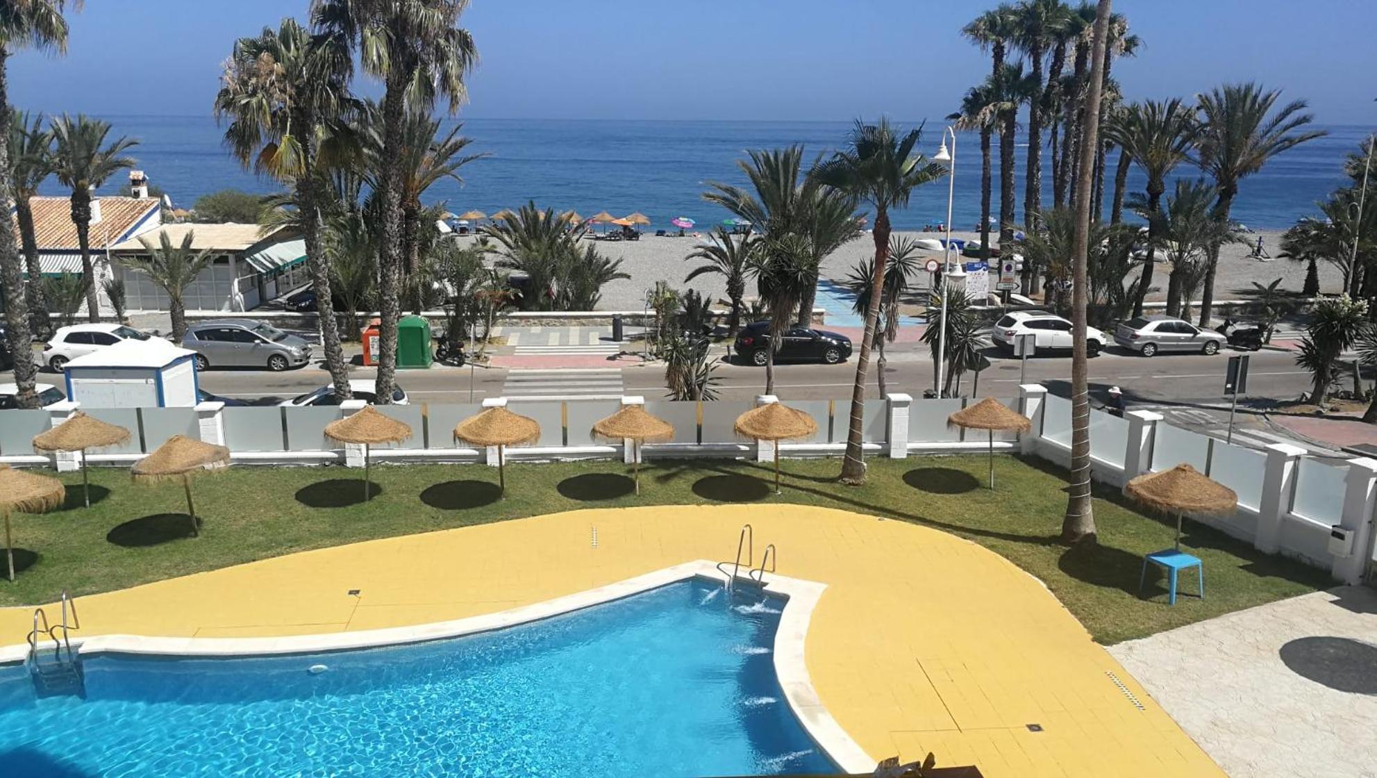 Apartamento Playa Velilla Park II 阿尔姆尼卡 外观 照片